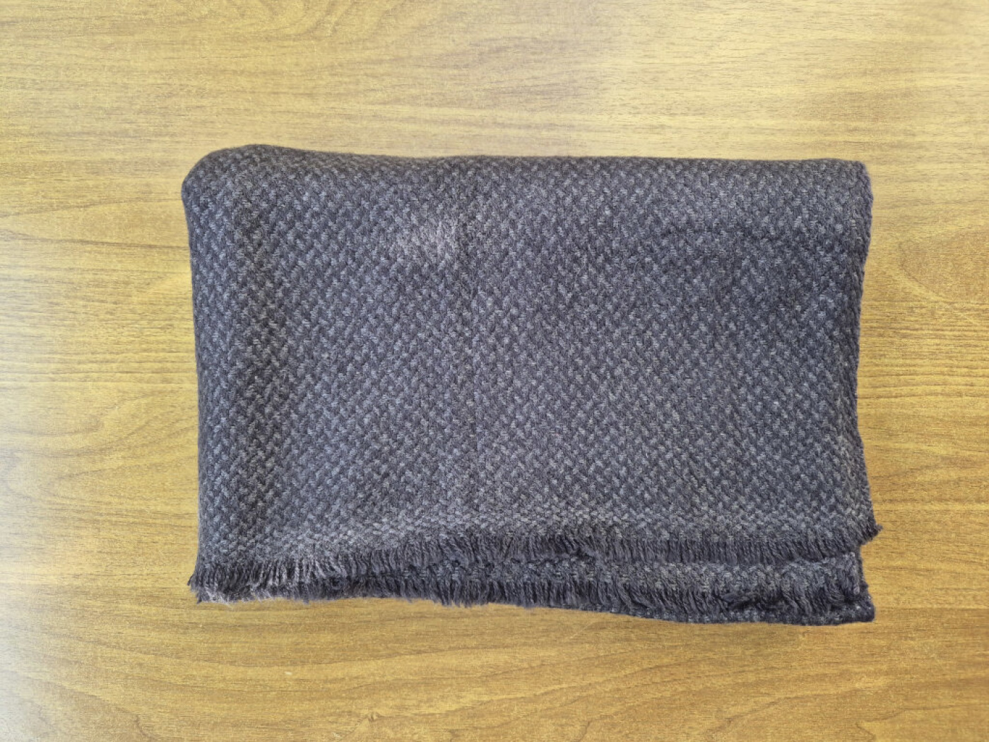 Kaschmir-Schal in feiner Strukturwebung | Graphitgrau | handgewebt von LWH | 68×190 cm